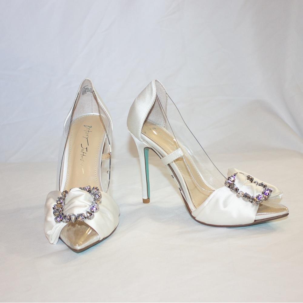 Betsey Johnson Heels | 6.5 M | Ivory